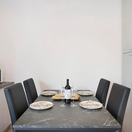 6 Il Tornante Διαμέρισμα *